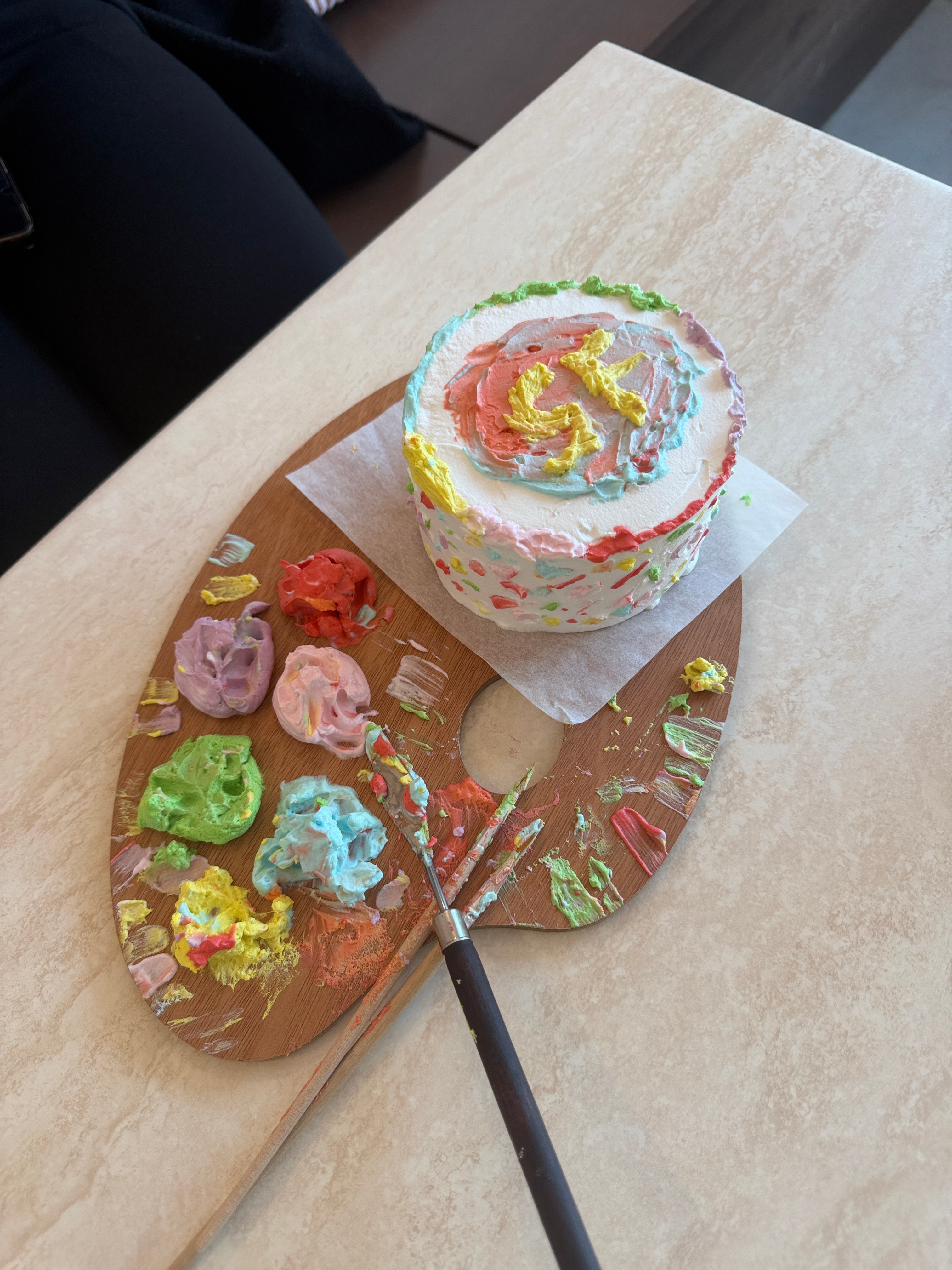 Atelier peinture sur gâteau